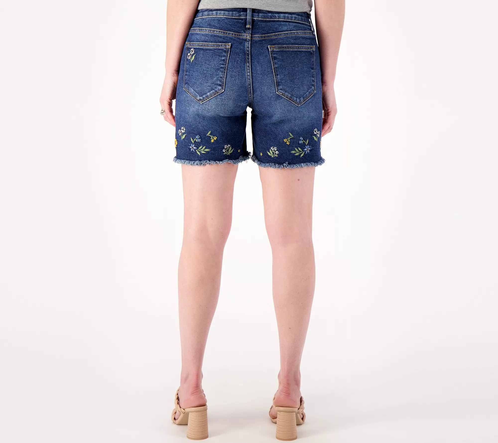 "As Is" Driftwood Jeans Lulu Embroider Cut Off Short- Tweedle Dee