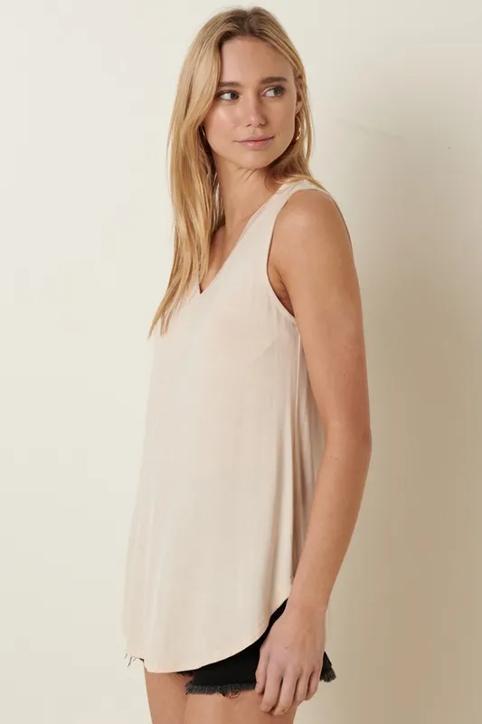 BAMBOO V-NECK SLEEVELESS TOP