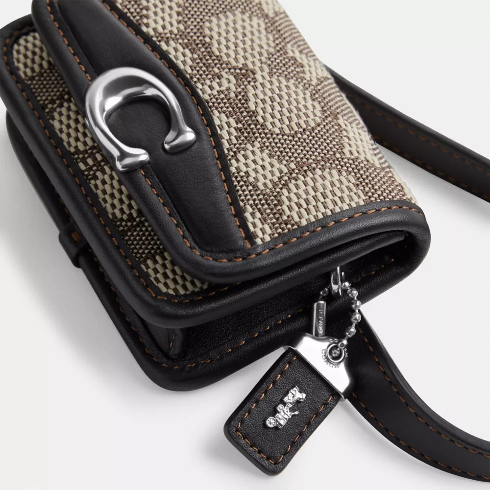 BANDIT CARD CASE BELT BAG IN SIGNATURE JACQUARD