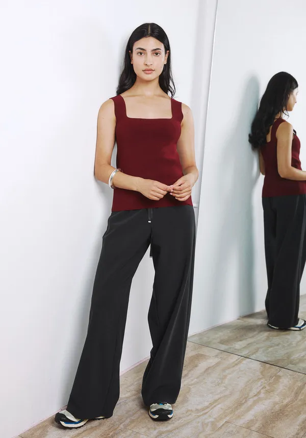 Birrot Sleeveless Top - Burgundy