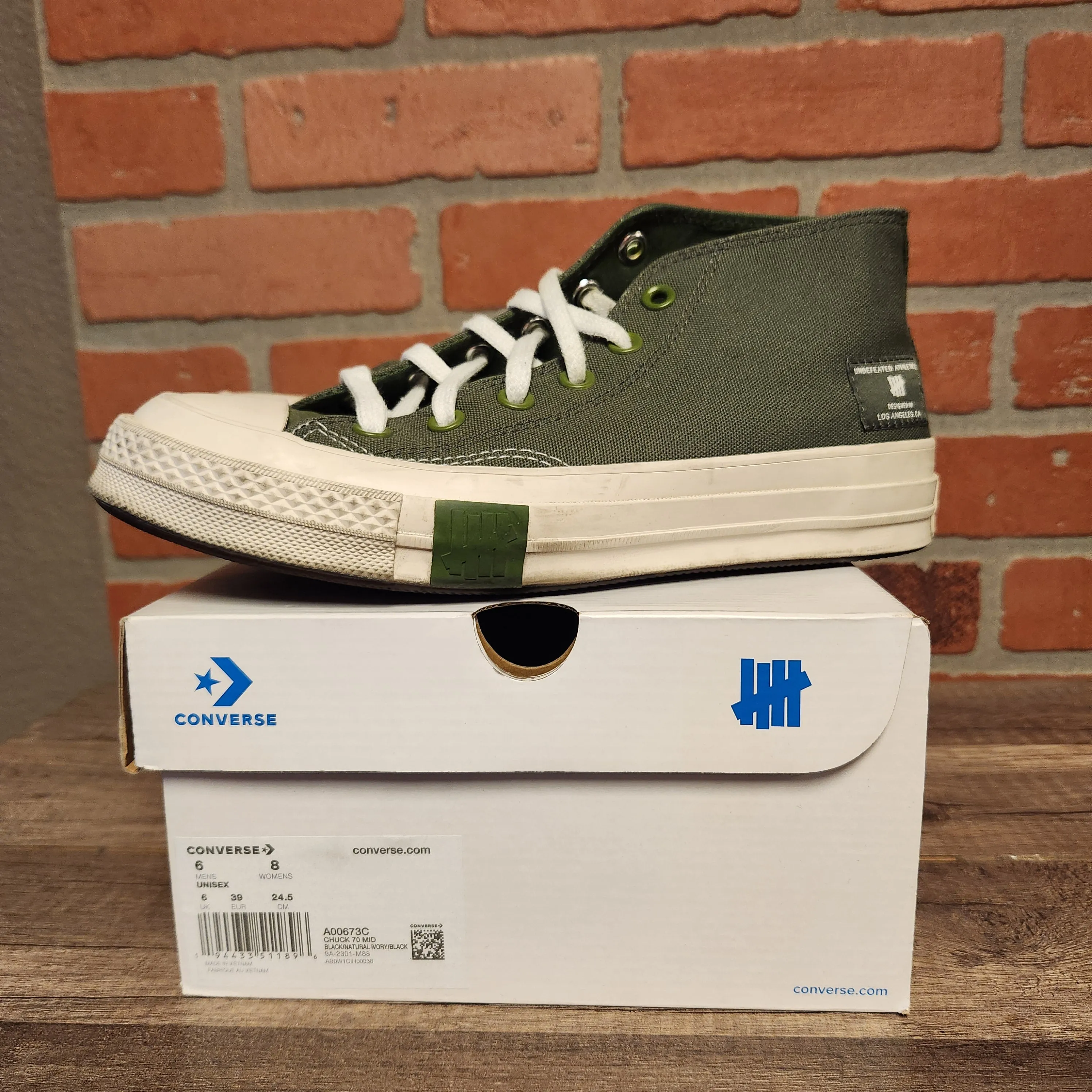 Converse Chuck 70 Mid Undefeated