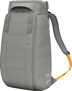 Db Hugger Backpack 30L Sand Grey | Buy Db Hugger Backpack 30L Sand Grey here | Outnorth