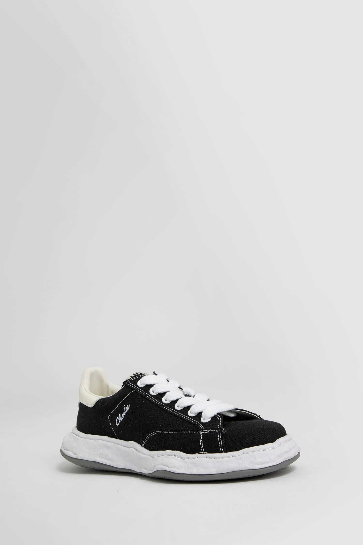 maison mihara yasuhiro charles canvas sneakers