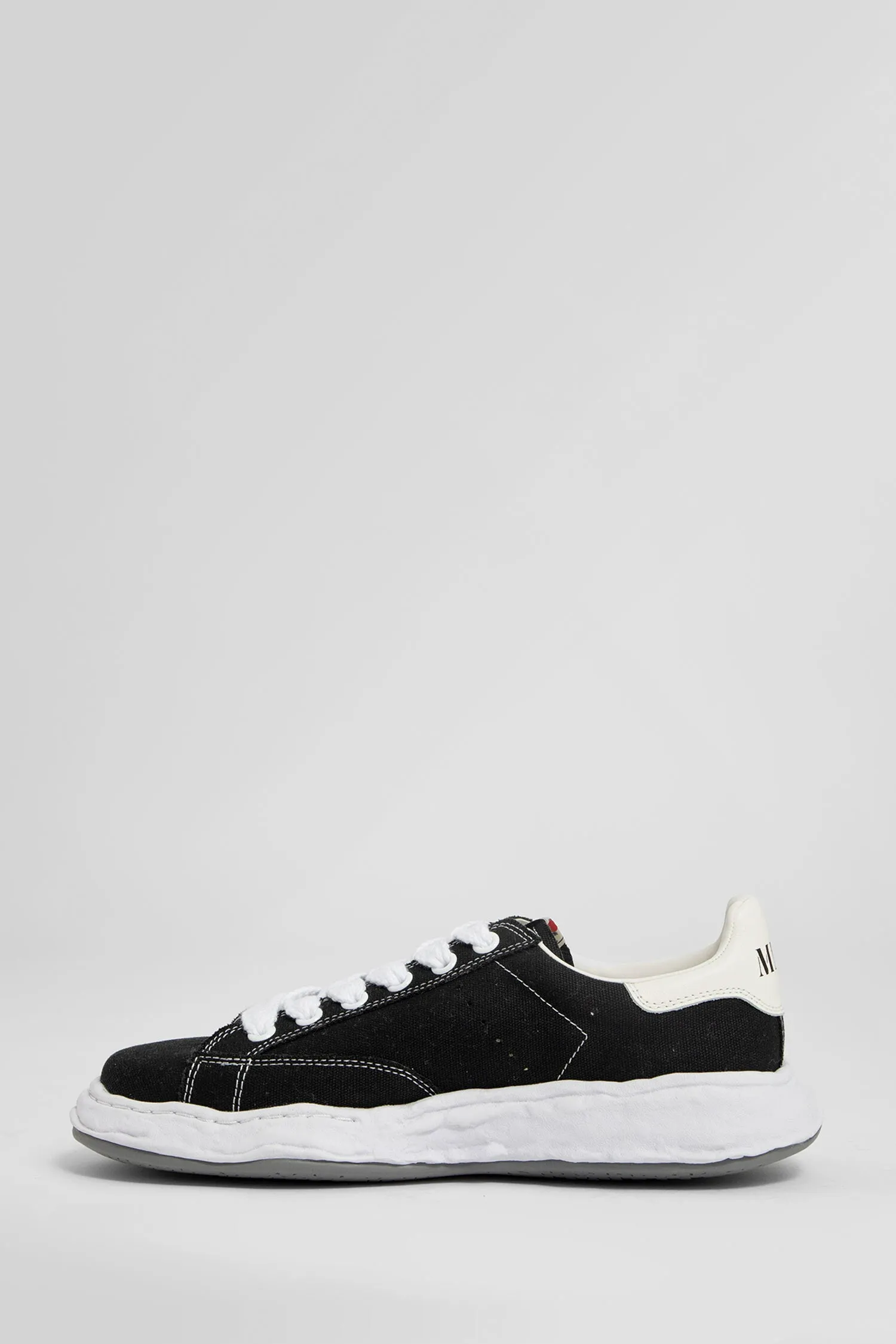 maison mihara yasuhiro charles canvas sneakers