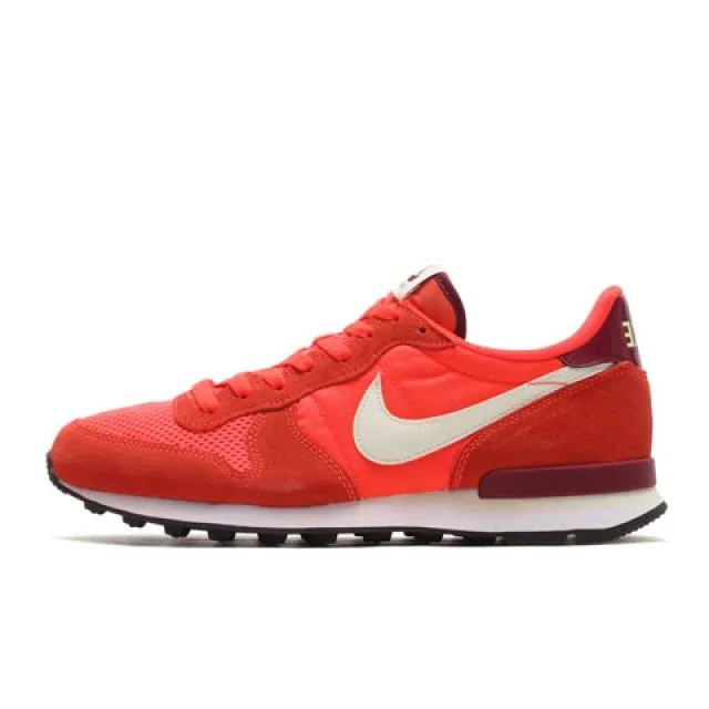 Nike Internationalist +