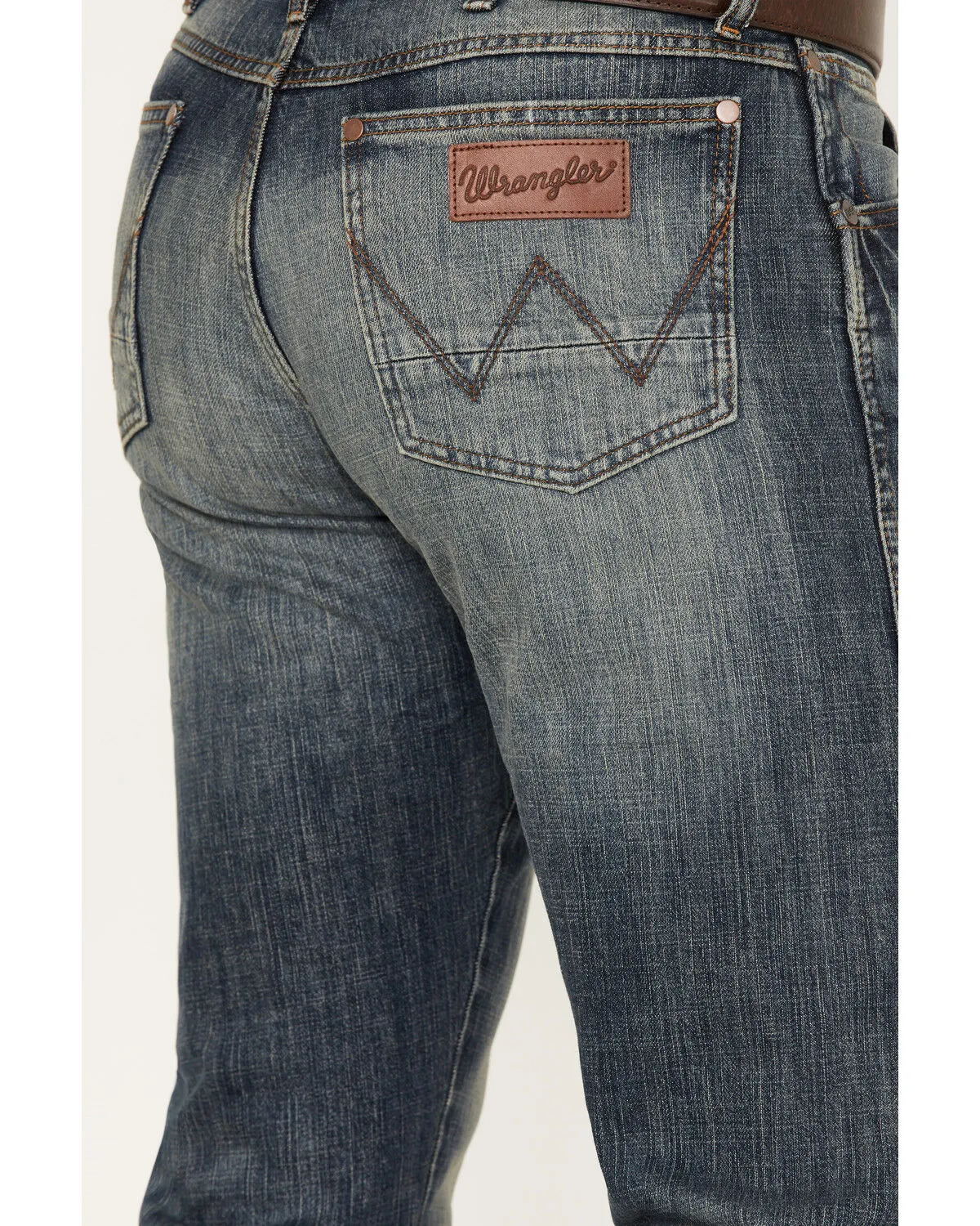 Product Name:  Wrangler Retro Men's Dark Knight Medium Wash Stretch Slim Straight Jeans