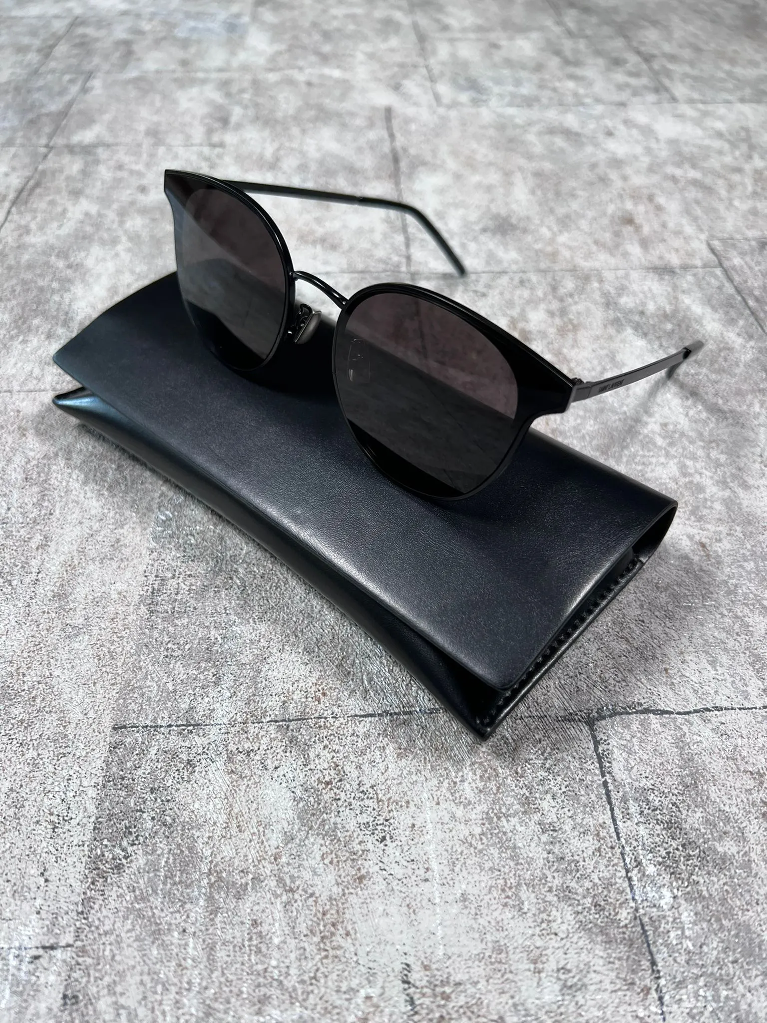 SAINT LAURENT SUNGLASSES