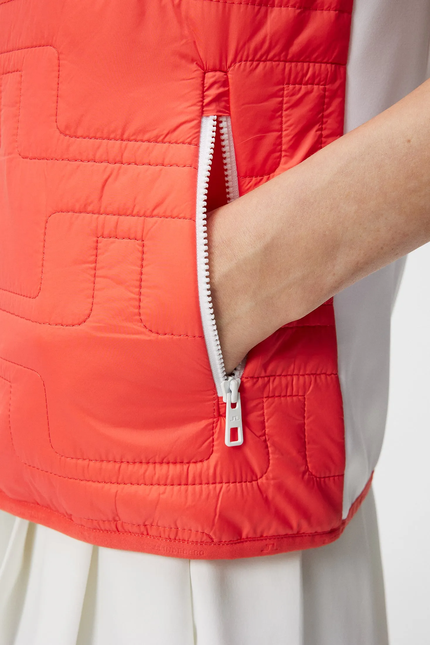 Stefania Hybrid Vest / Hot Coral