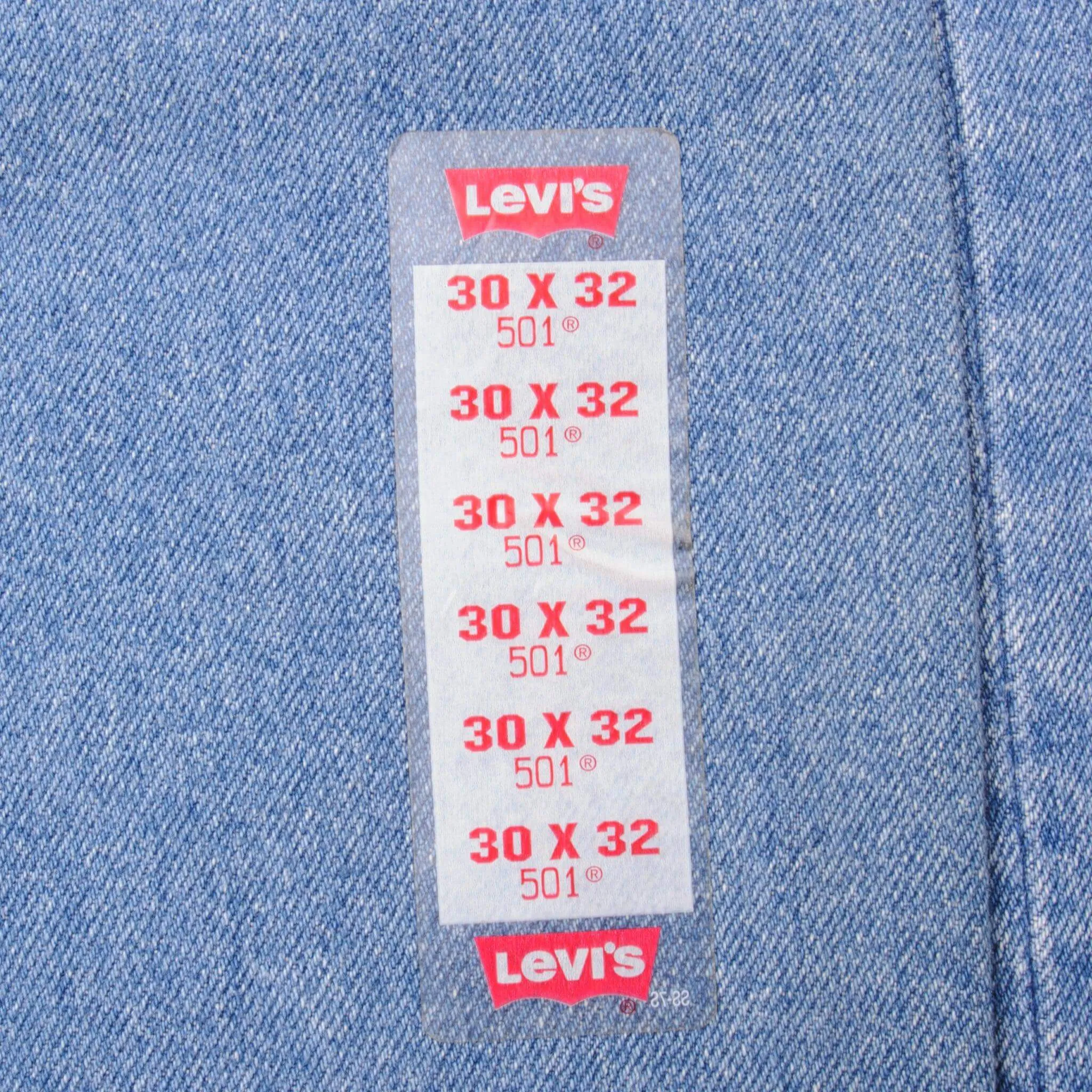 VINTAGE LEVIS 501 JEANS PRESHRUNK 1993 SIZE 30X32 W30 L32 MADE IN USA DEADSTOCK